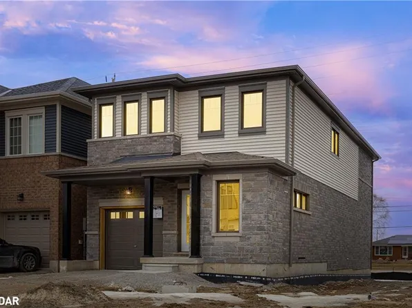 29 Harvest Cres, Barrie, ON L9J 0T3