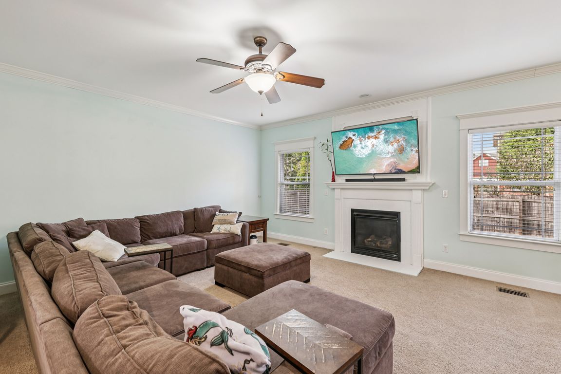 next background image