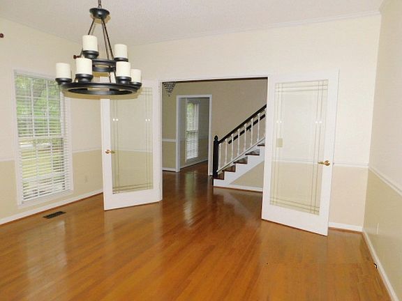3rd image of 3727 Palmer Dr
