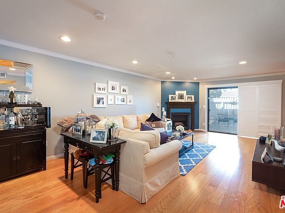 3rd image of 2000 Voorhees Ave Unit 9