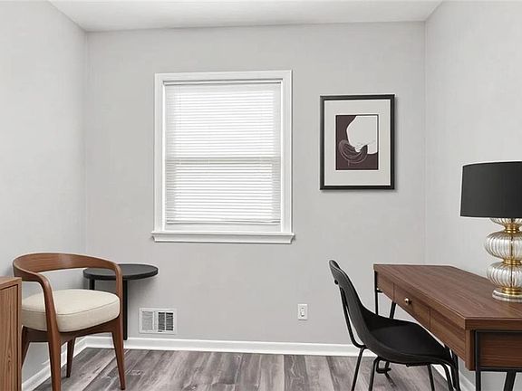 4th image of 204 Meade St