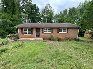 1829 Quail Run Dr, Kingstown, NC 28150