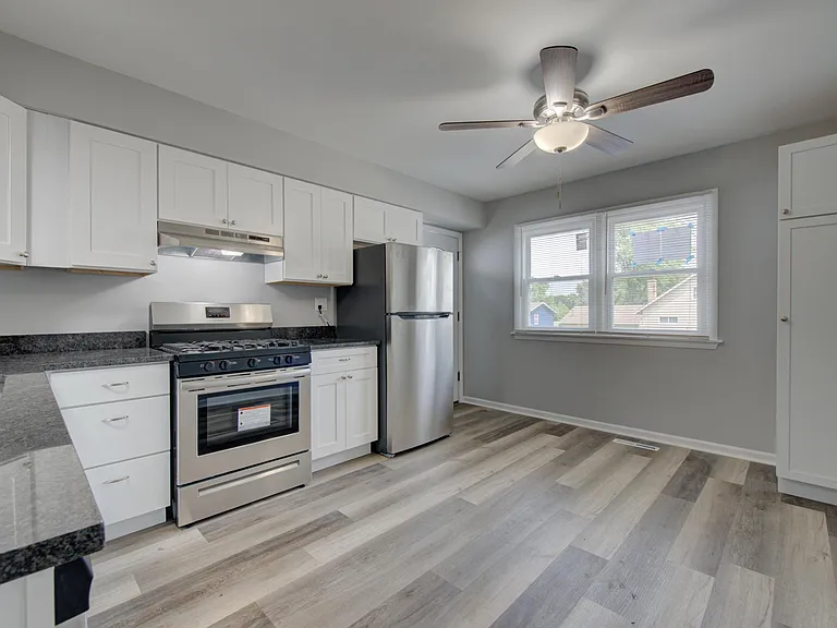 405 Woodland Dr — Photo 6