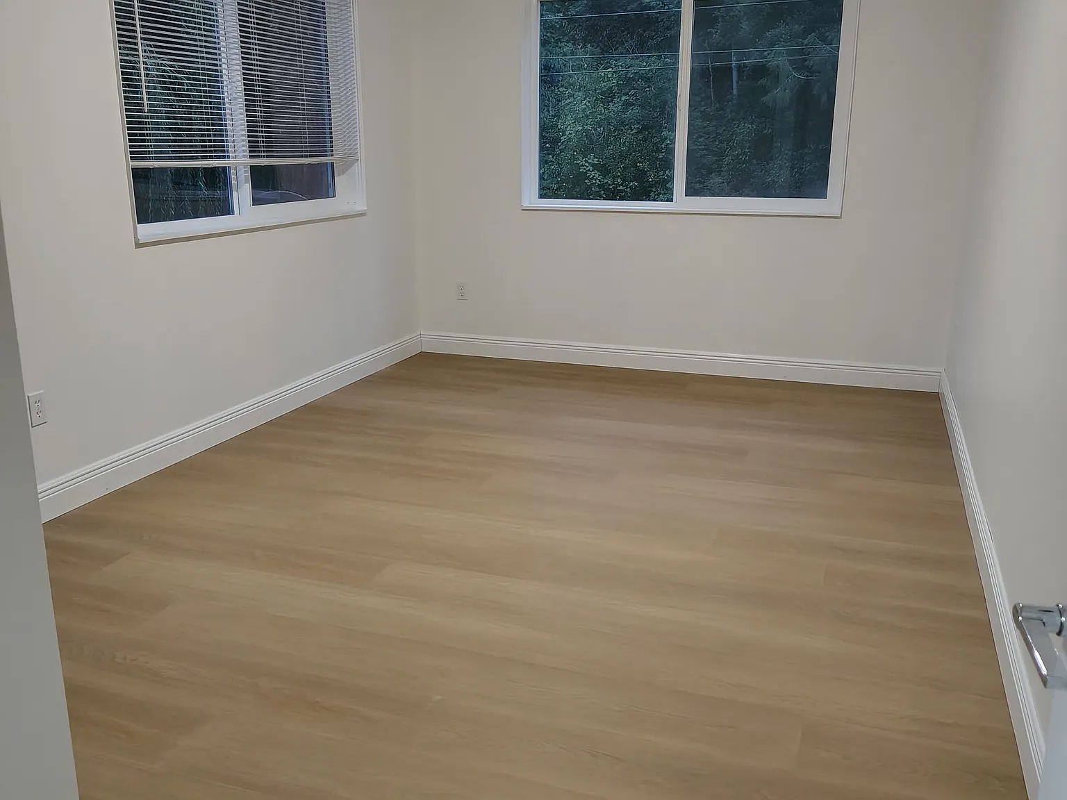 6 bed, 2000 sqft, $4,500 — Photo 4