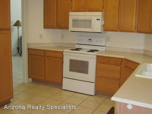3rd image of 4031 E Chaparosa Way