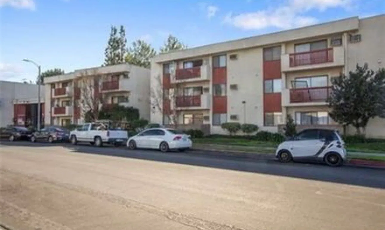 1 bed, 444 sqft, $1,800 — Photo 1