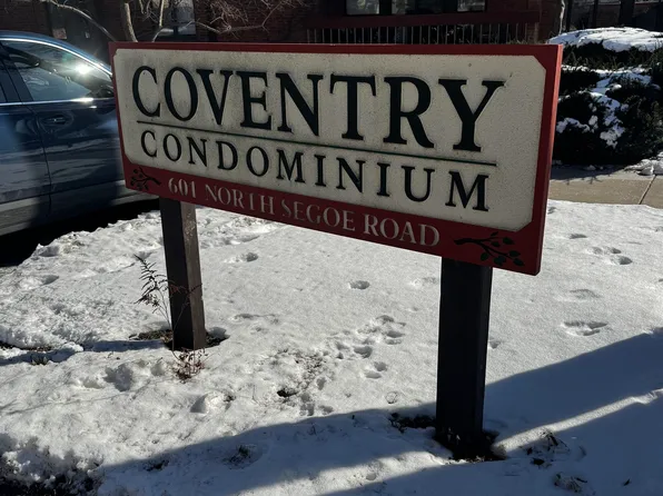 601 N Segoe Rd APT 401, Madison, WI 53705