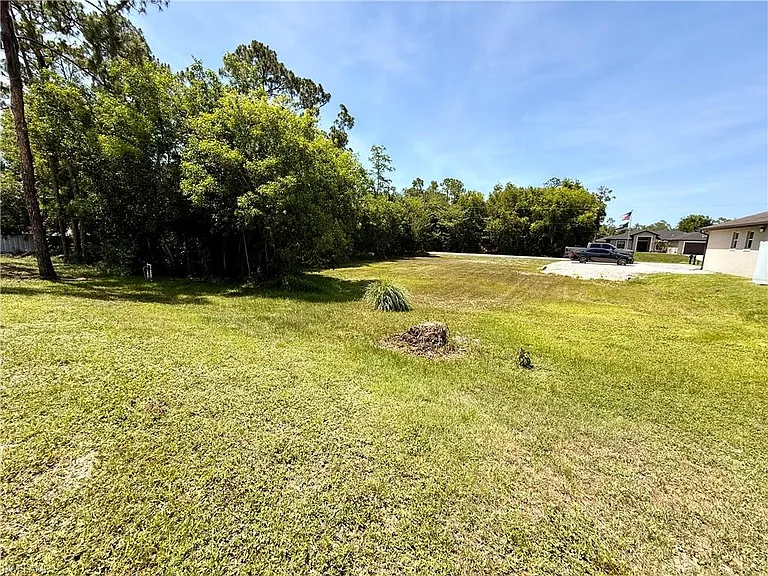 5560 Belrose St — Photo 29