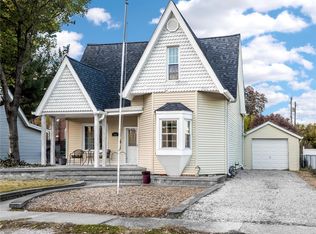 206 W 4th St, O'Fallon, IL 62269