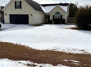 152 Quarry Ln, Raeford, NC 28376