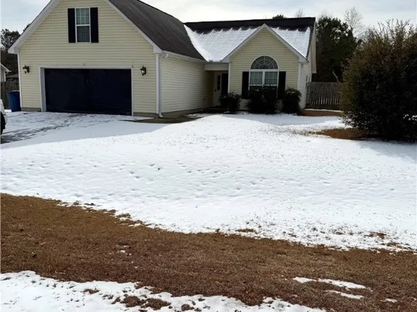 152 Quarry Ln, Raeford, NC 28376