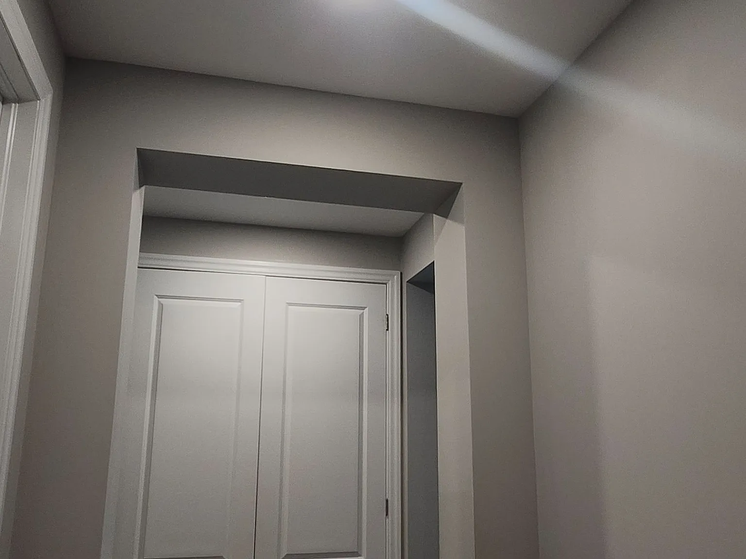5 bed, $5,275 — Photo 2