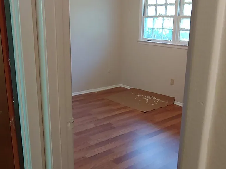 1532 Eleanor St — Photo 7