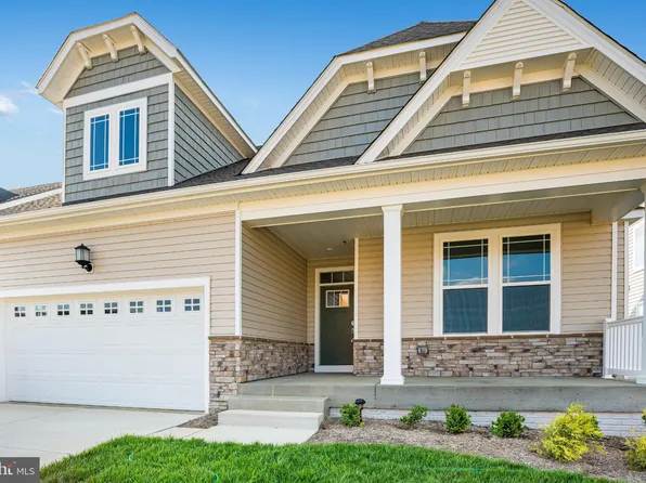 5401 Canyonlands St, White Plains, MD 20695