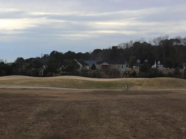 189 Navigator Dr, Greenbackville, VA 23356