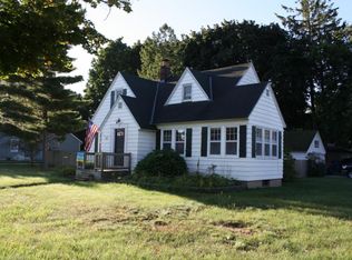 4 E 32nd St, Holland, MI 49423