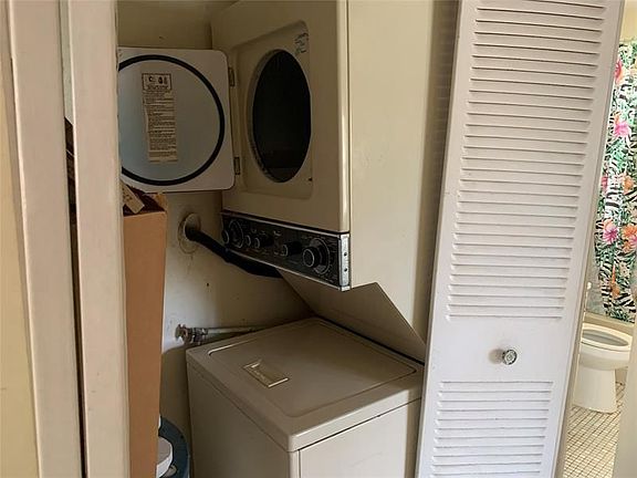 3rd image of 3701 Coral Springs Dr #B1