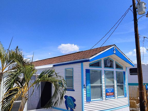5th image of 2581 Oleander St #14