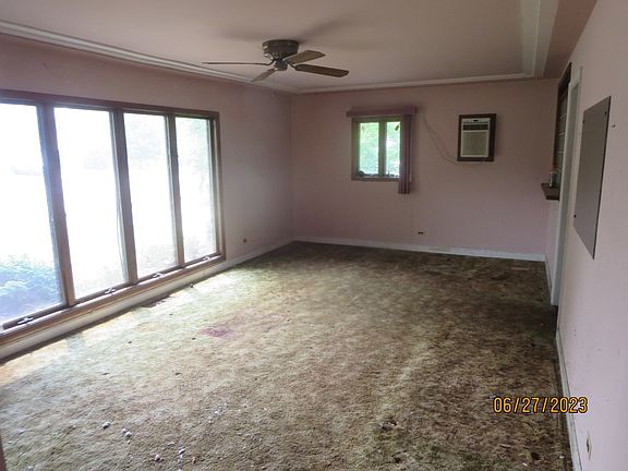 5th image of 168 Blackhawk Dr