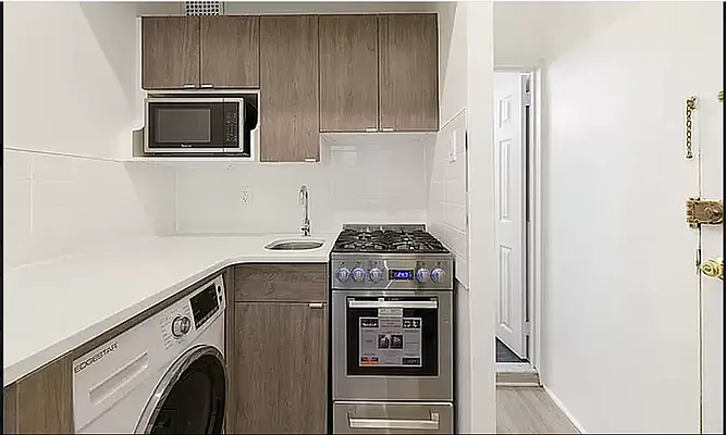 Rented by REAL New York | media 1