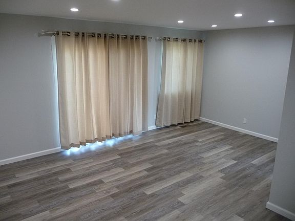3rd image of 665 W Fremont Ave