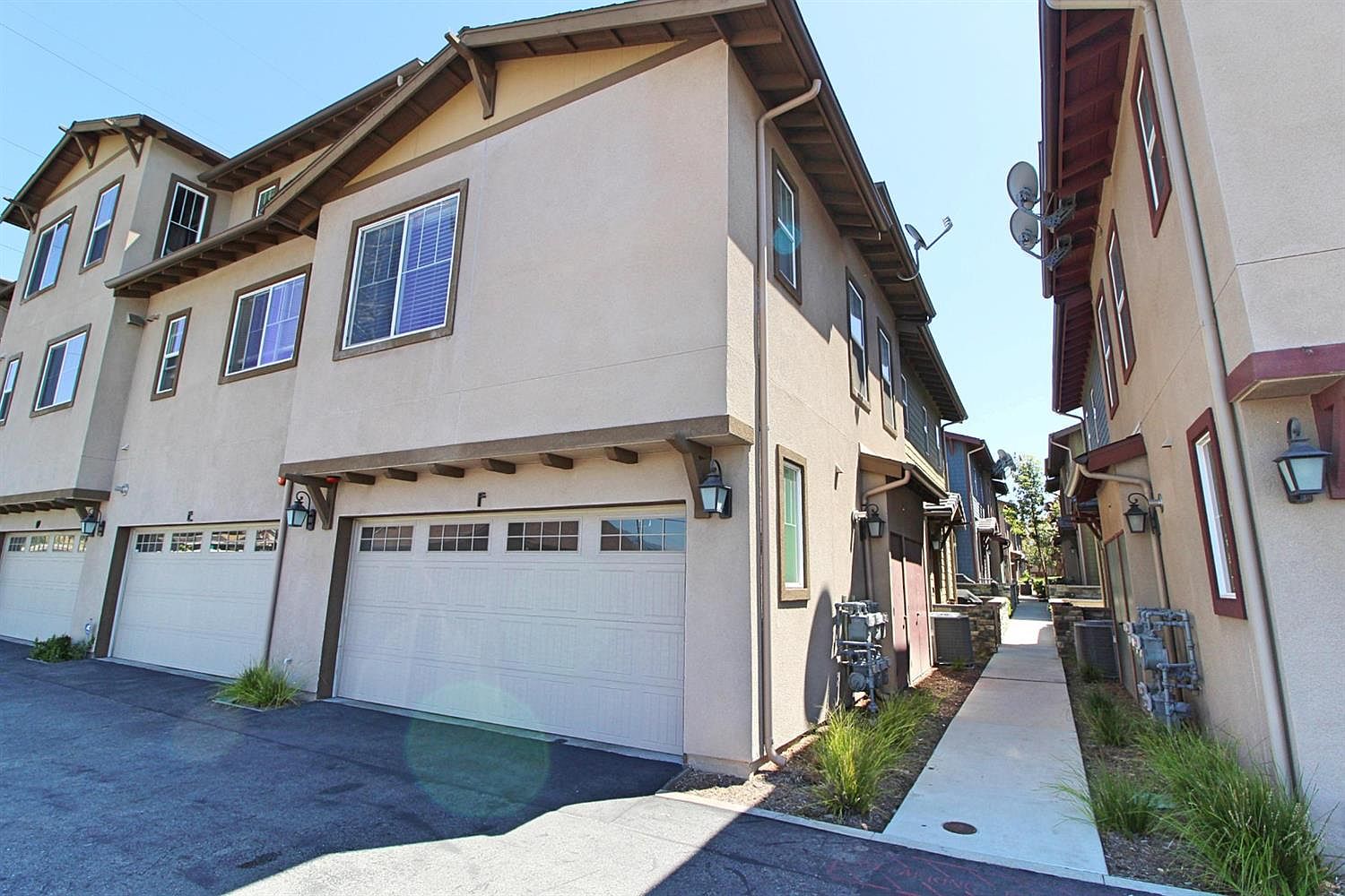 717 S Azusa Ave APT F, Azusa, CA 91702 Zillow
