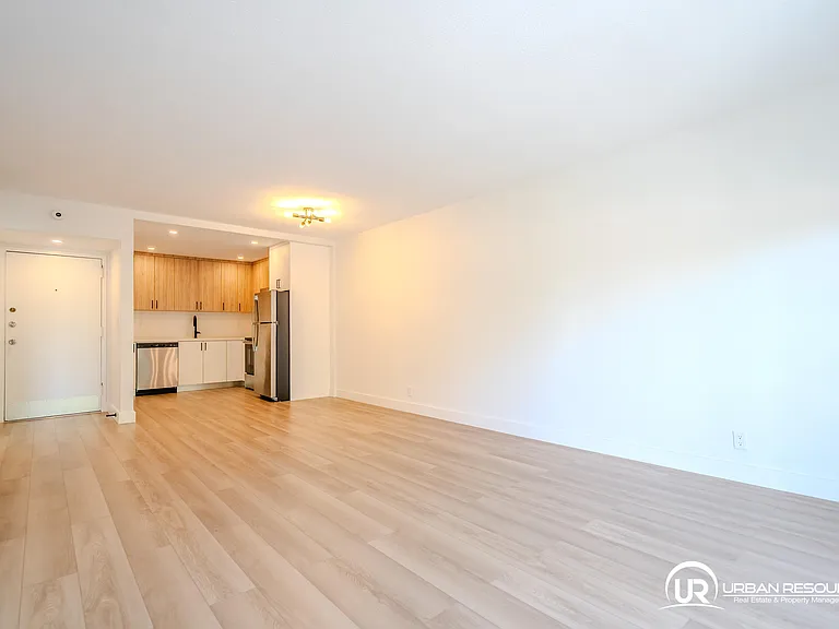 1220 71st St #37 — Photo 7