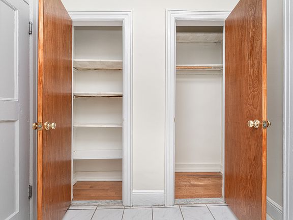 4th image of 24-48 27th St #1P