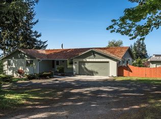 335 Grandview Ave, Camano Island, WA 98282