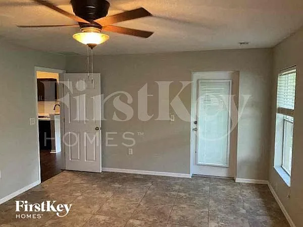 3102 Lucaya Ave — Photo 7