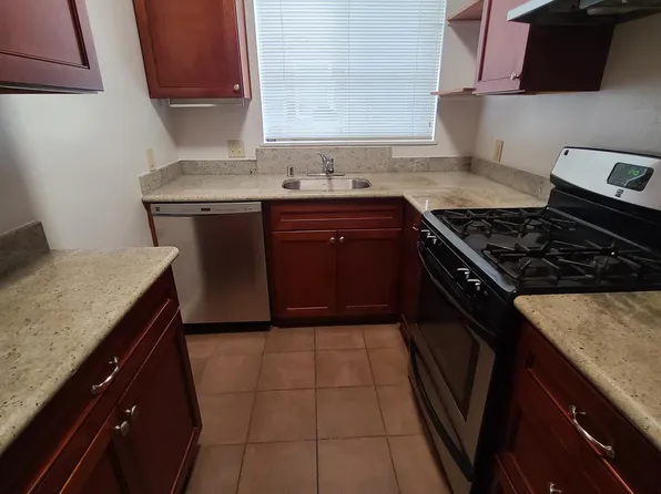 2005 Vine St #2, Berkeley, CA 94709