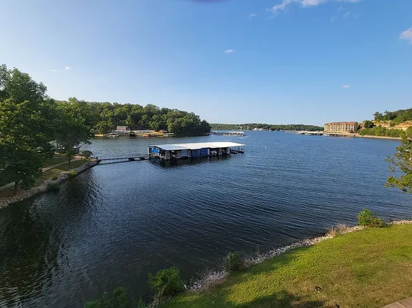 1151 Buckingham Dr #2, Camdenton, MO 65020