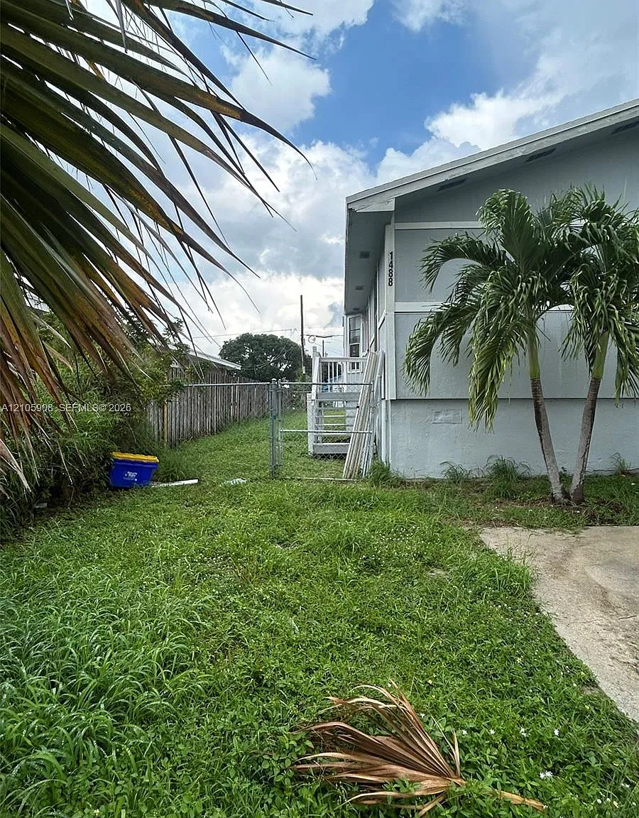 Acrehome Park Second Add — Photo 2