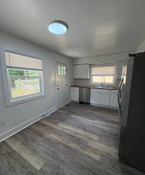 2944 Alger St SE — Photo 5