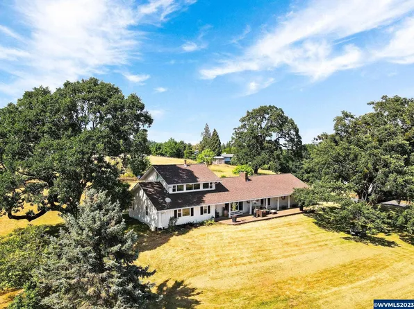 3935 Oak Knoll Rd NW, Salem, OR 97304