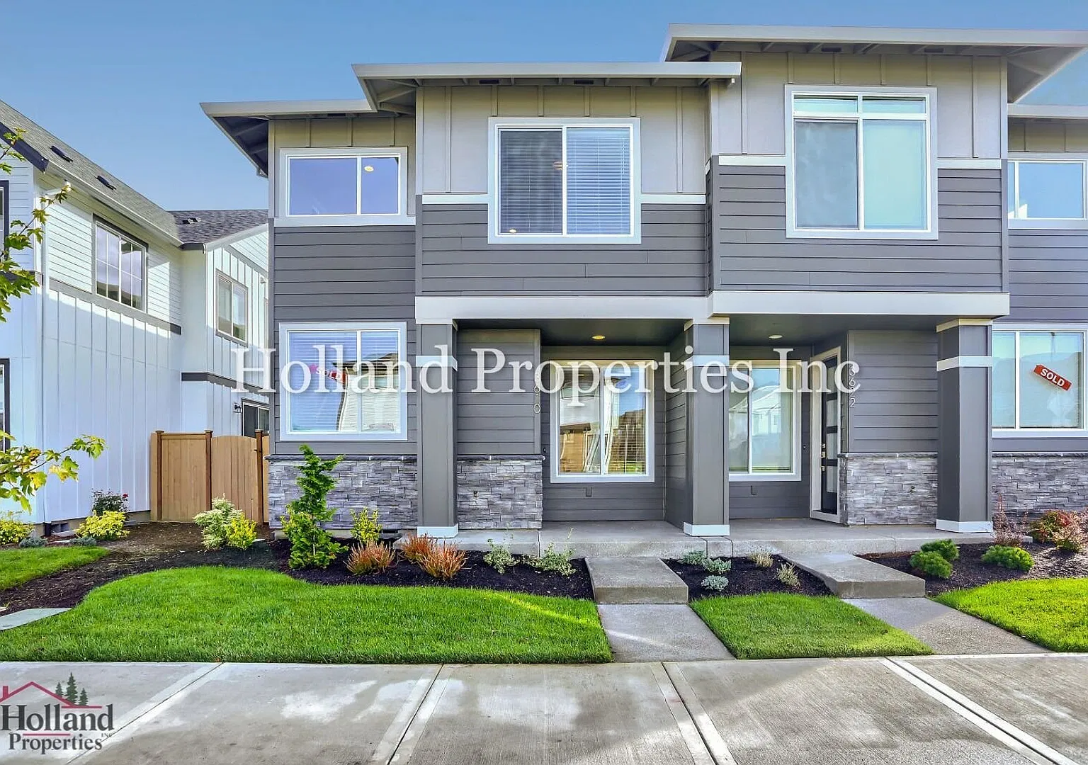 Brand-New 3-Bedroom Home in Hillsboro with Modern Features & Easy Transit Access — Photo 2