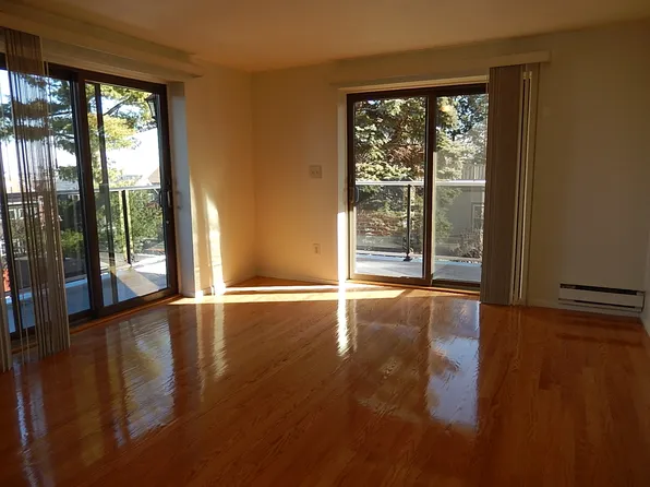 (undisclosed Address), Somerville, MA 02145