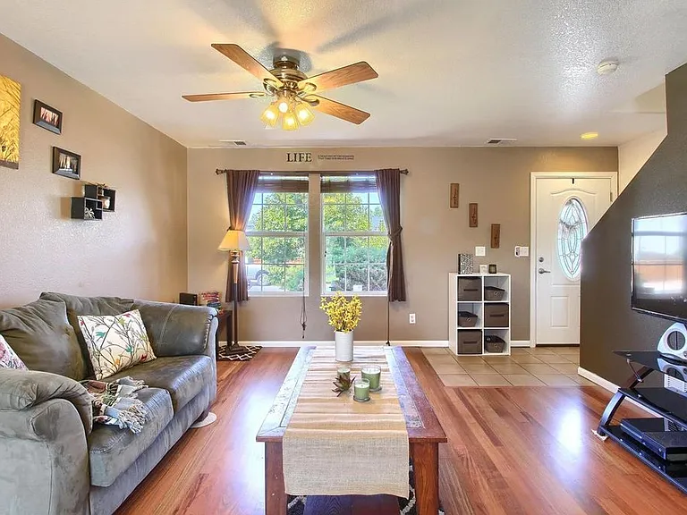 1170 Bluebird St — Photo 4