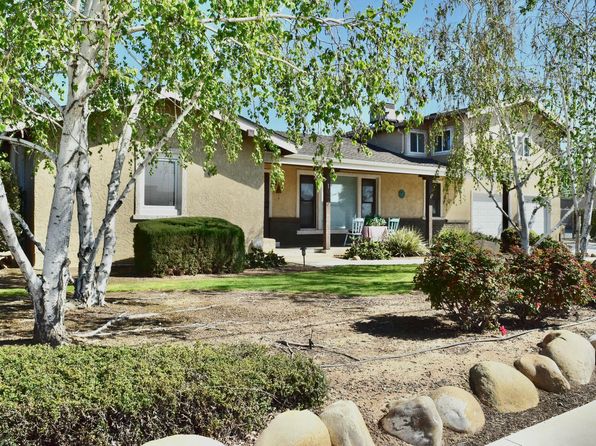 1086 W Ropes Avenue, Woodlake, CA 93286