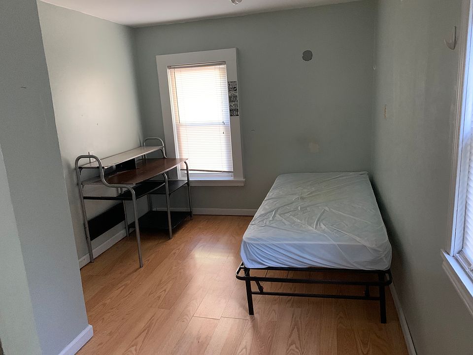 2nd image of 543 Columbus Ave