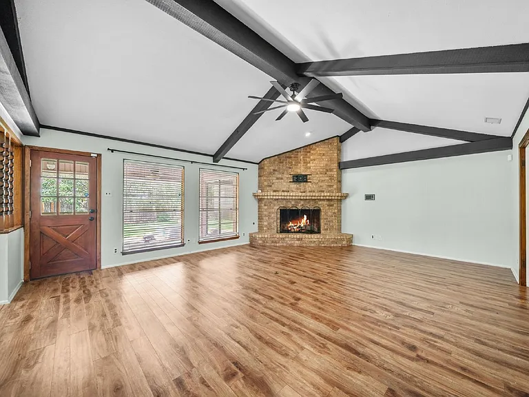 6015 Windhaven Dr — Photo 29