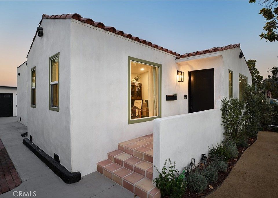 1st image of 3110 Gracia St