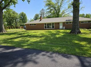 2550 Bluffwood Dr, Saint Louis, MO 63129