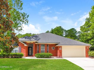 8962 Winding Vine Dr W, Jacksonville, FL 32244