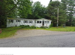 27 Weeks Rd, Gardiner, ME 04345