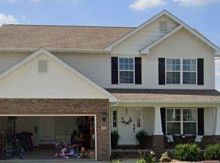 820 Bridgeway Dr, O Fallon, IL 62269