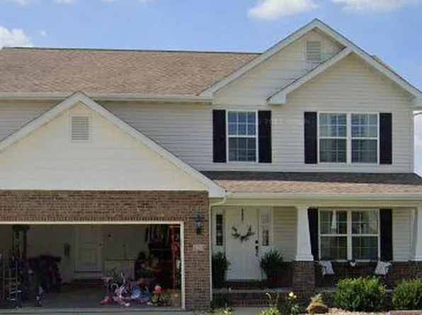 820 Bridgeway Dr, O Fallon, IL 62269
