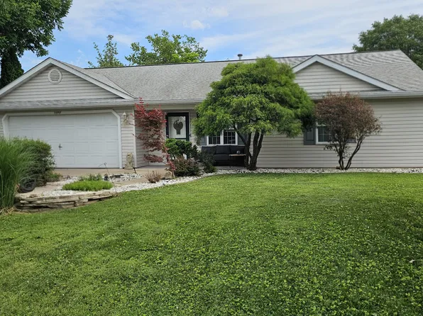 1092 Barbados Dr, Edwardsville, IL 62025