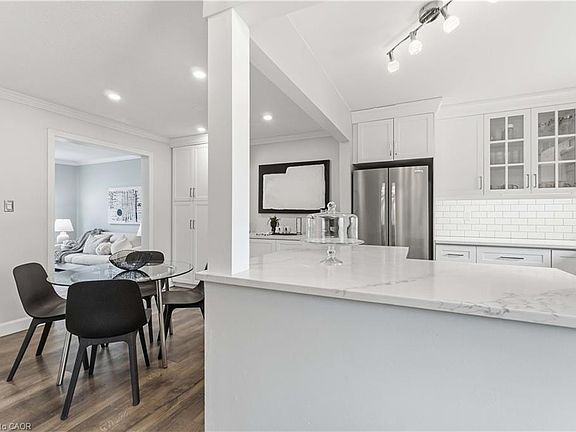 5th image of 10 Angus Rd #39