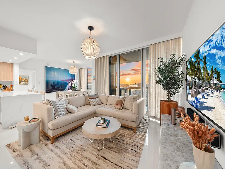 6899 Collins Ave #1810 — Photo 16